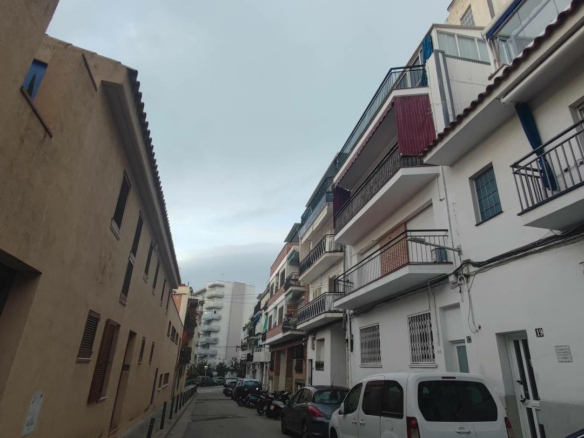 Apartment to Reform Sitges