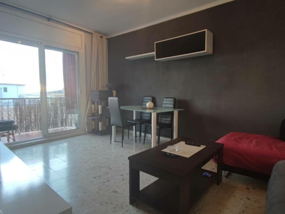 Apartment to Reform Sitges